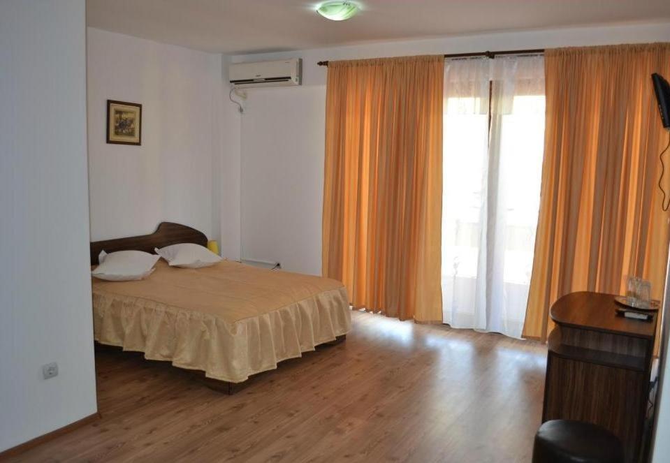 Hotel Corsar Тулча Стая снимка